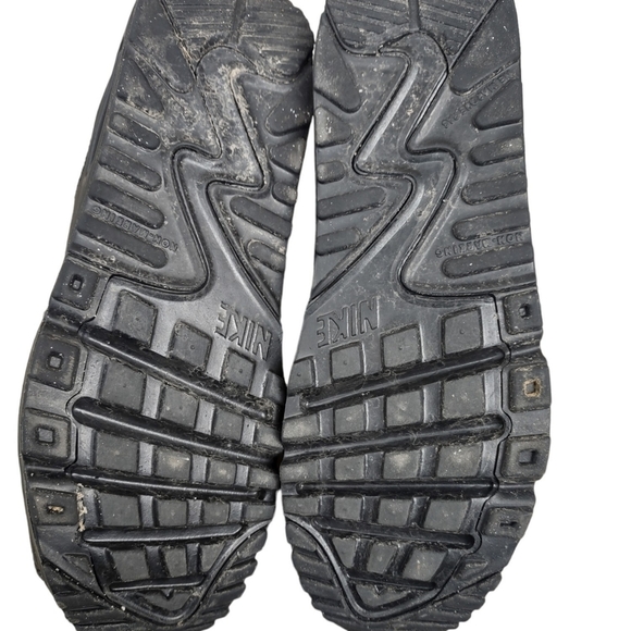 Nike Air Max 90/ Size 4.5 Y - Picture 6 of 8